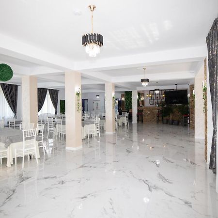 Rem Garden Otel Novaci-Străini Dış mekan fotoğraf